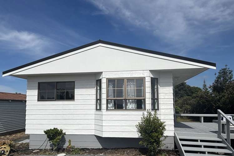 One Tree Point Road_0