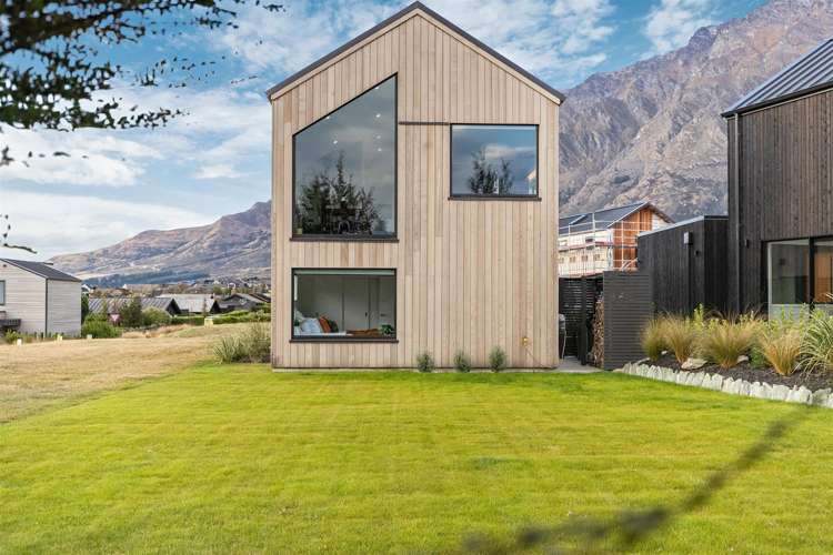 21 Soudley Court Jacks Point_3