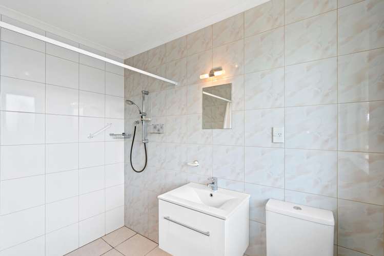 71 Tasman Road Otaki Beach_10