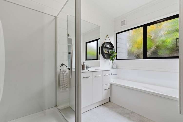 8 Takapu Street Matua_15