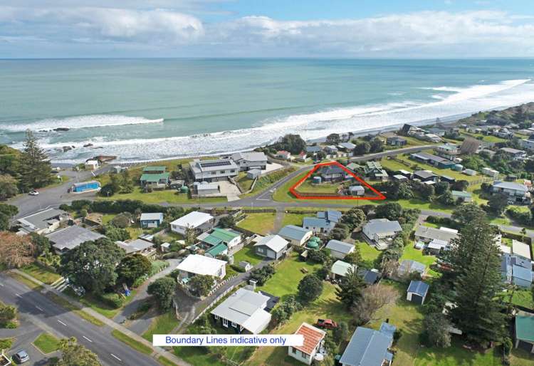 2 Ocean View Road Port Waikato_0