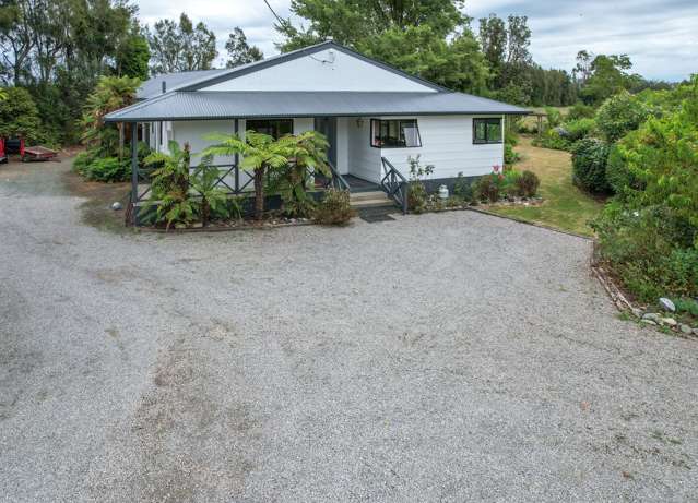 444 Paton Road Hope_1