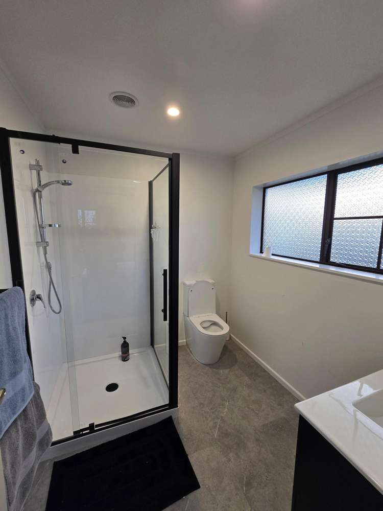 36 Awanui Drive Waikanae_13