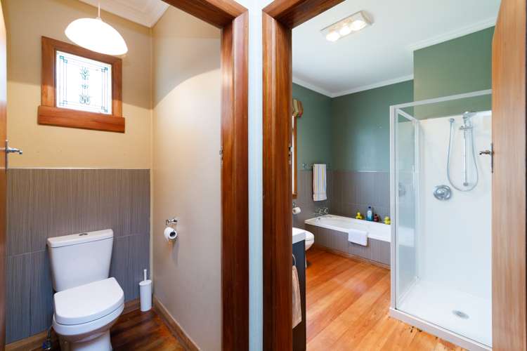 82 Bell Road West Halcombe_16