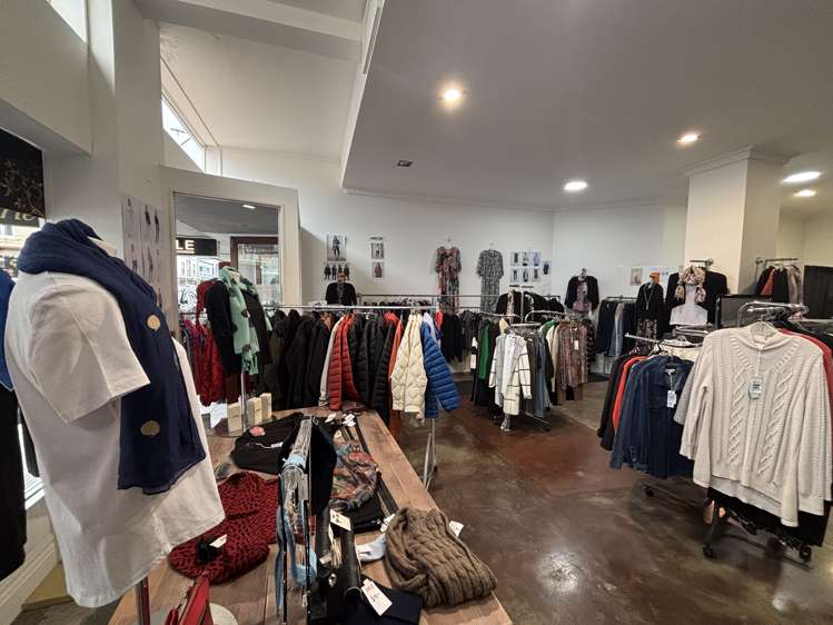 West Unit, 220 Jackson Street Petone_6