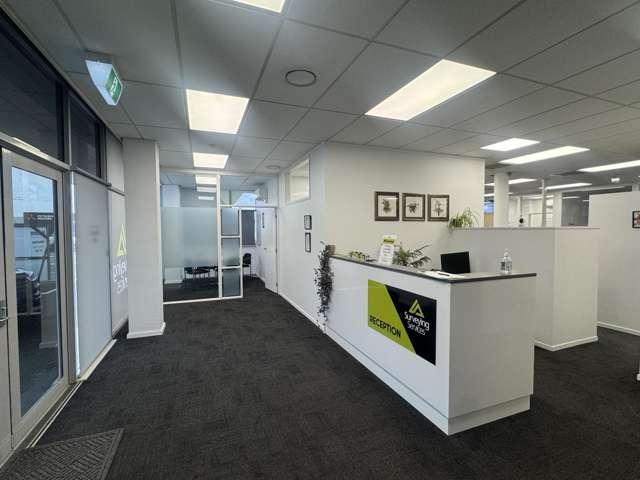 Ground Floor/141 Cameron Road Tauranga Central_1
