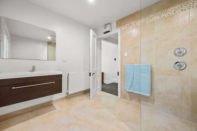 177 Round Hill Road Loburn_12