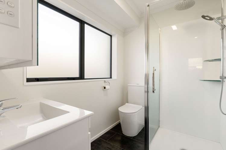 10 Cairns Crescent Rototuna_14