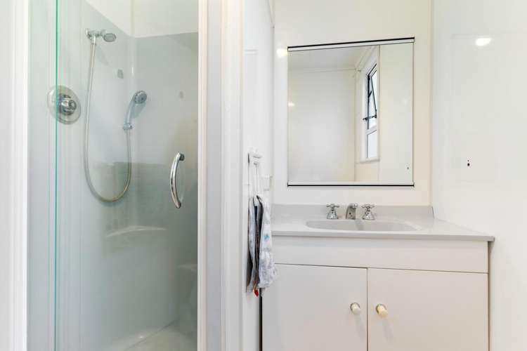 70 Park Road Carterton_12