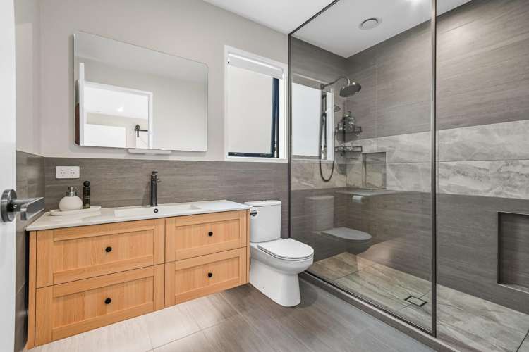 11 Manatika Road Paerata_12