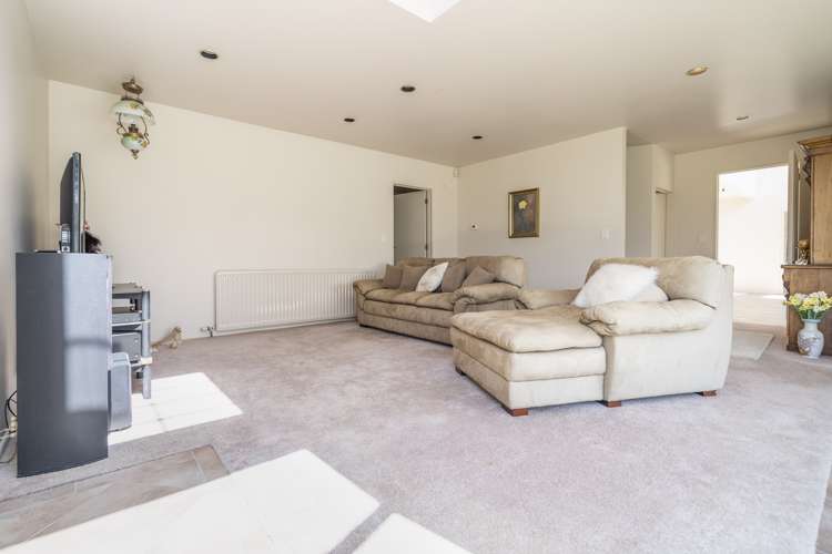 31 Ruru Avenue Otatara_8