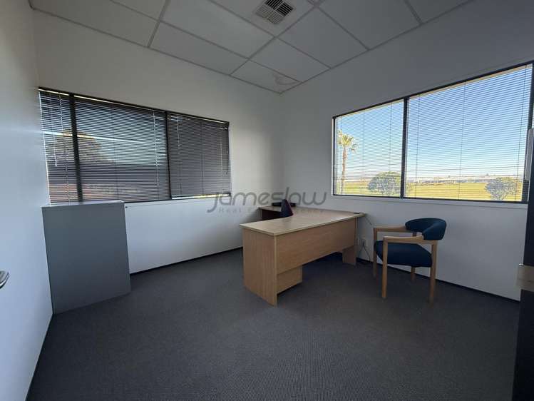 Office J/277 Te Irirangi Drive Flat Bush_10