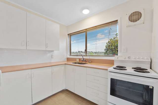 1/12 Hollyhock Place Browns Bay_4