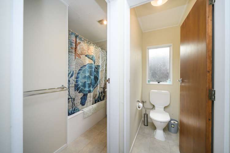 8b Geraldine Crescent Cloverlea_13