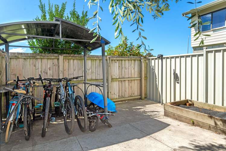 2 Carnarvon Street Gisborne Central_23