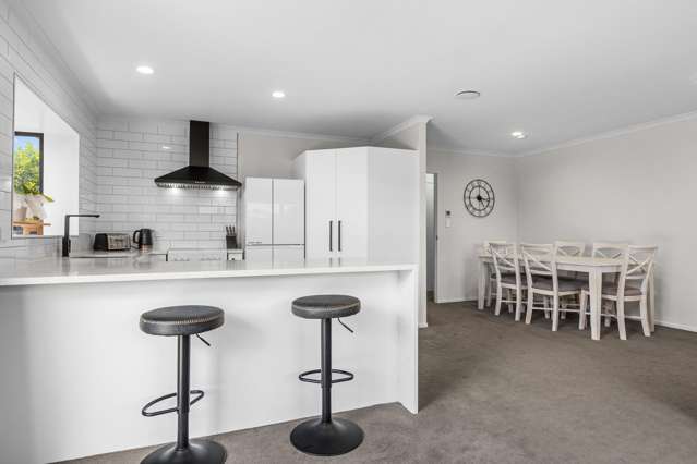 57 Kane Road Papamoa Beach_2