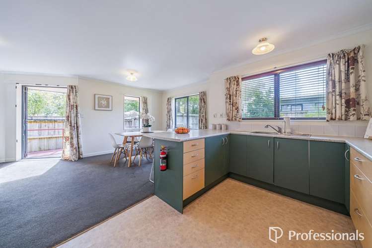8a Faulke Avenue Wainuiomata_12