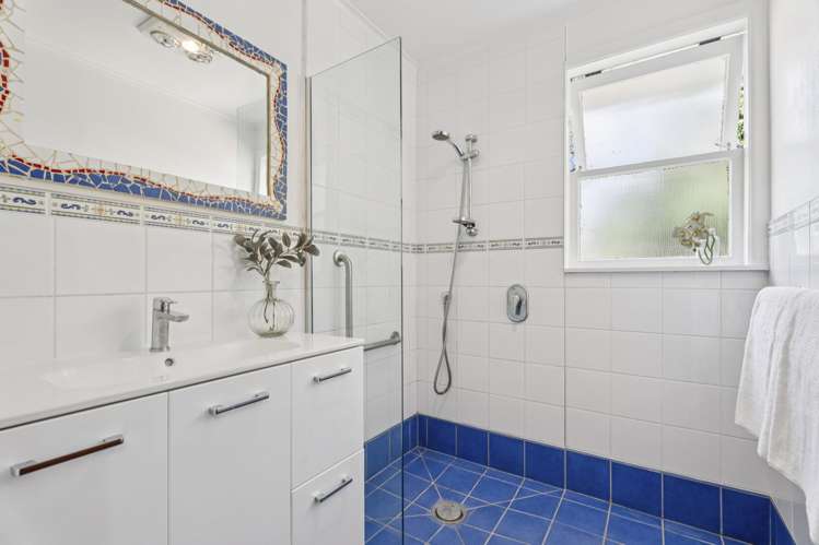 54 Taylor Road Mangere Bridge_10