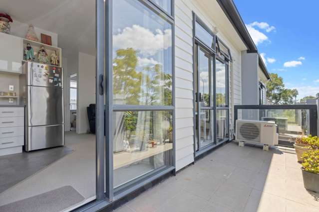 Low Maintenance Living by Botany Town Centre