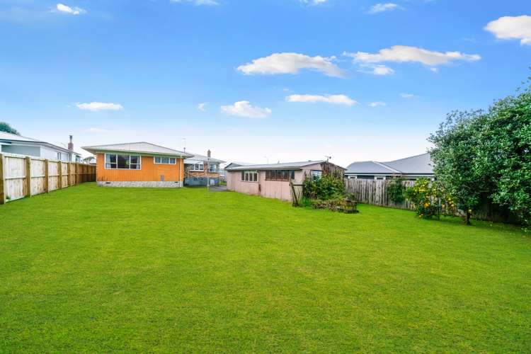 24 Russell Avenue Pukekohe_13