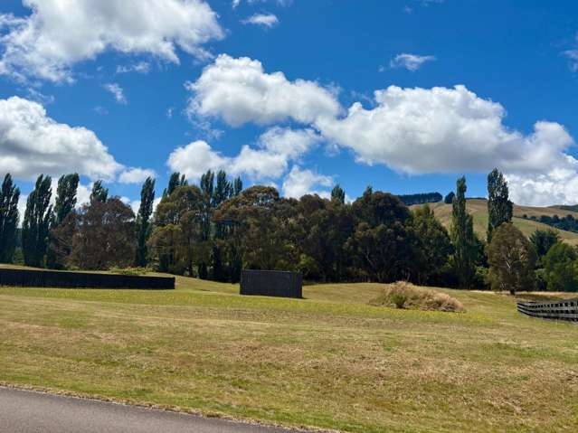 Golfing,  Boating, Biking – Come to Kinloch