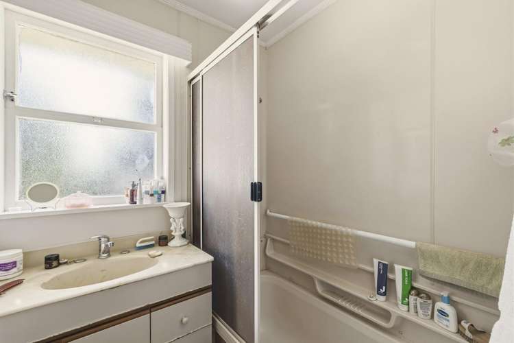 6 Crombie Street Bellevue_18