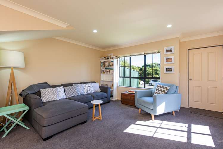 73 Woodhouse Avenue Karori_4