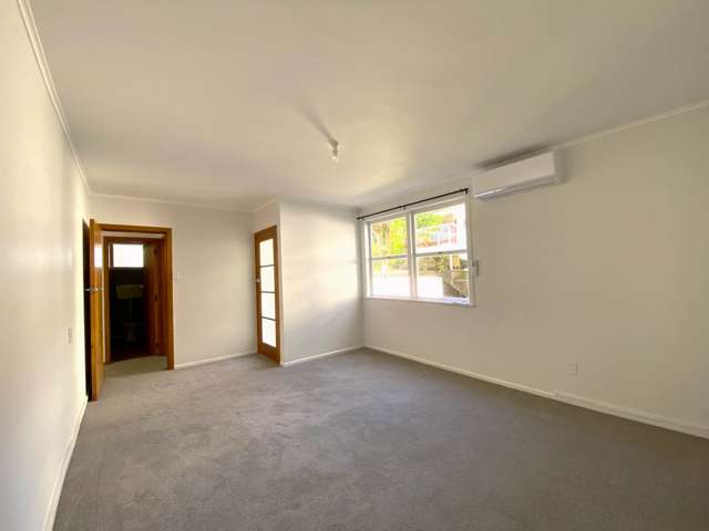 2/12 Earnoch Avenue Takapuna_2