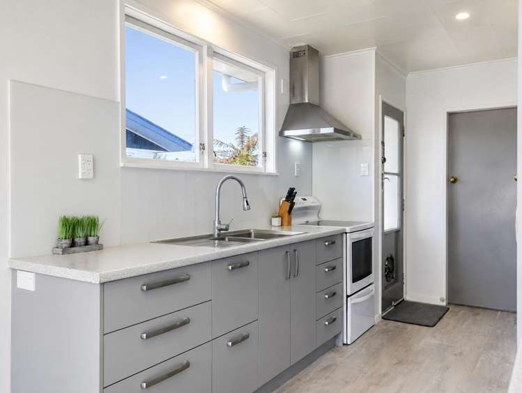 238 Sunset Road Sunnybrook_13