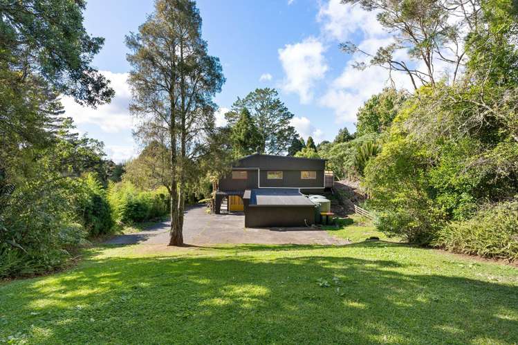 12 Tui Crescent Waiatarua_22