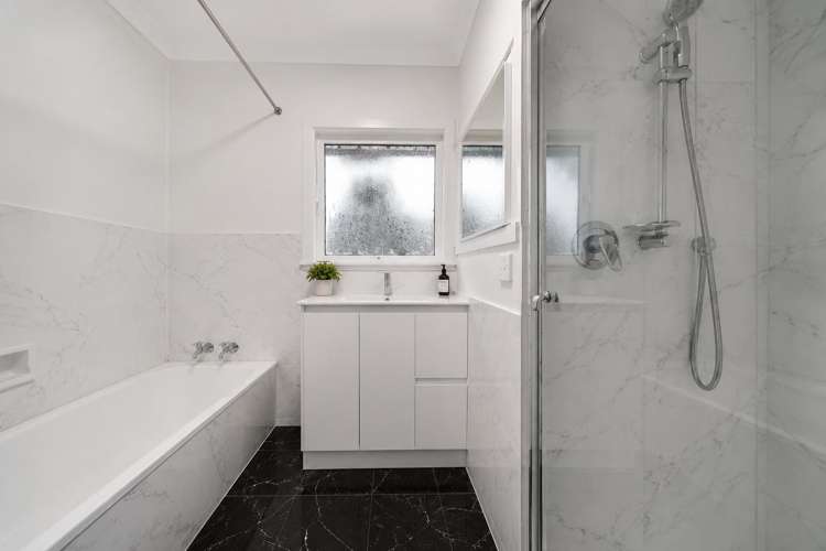 41 Royal Road Massey_7