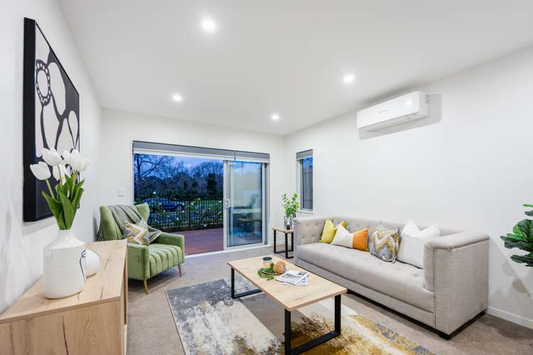 167 Bonair Crescent Silverdale_13