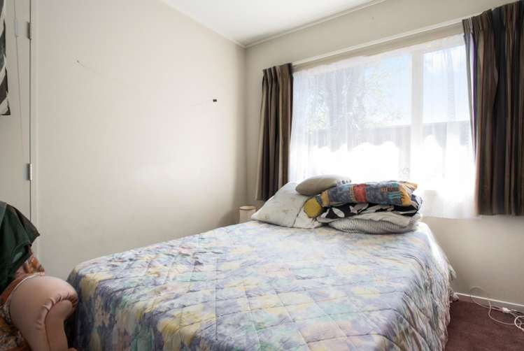 29 Mackenzie Street Te Atatu South_15