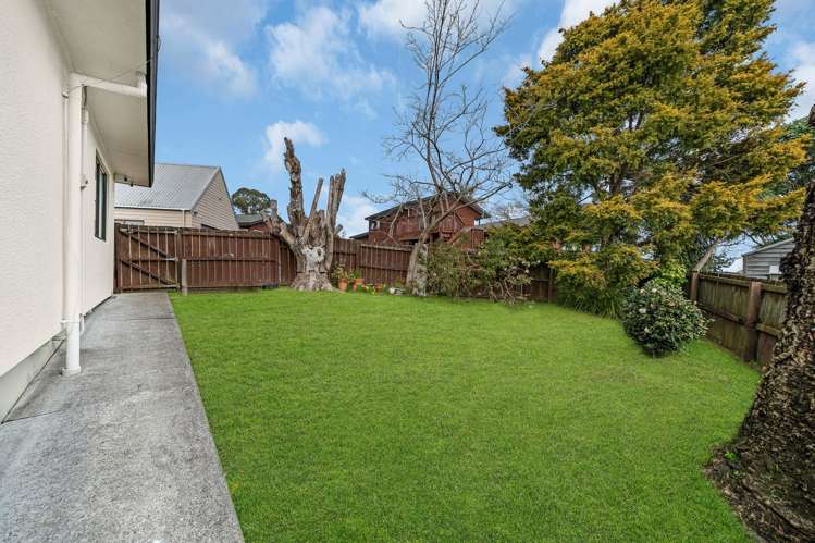 1/27 Lochend Place Highland Park_19