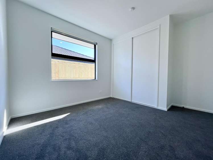 44 Lennon Drive 11103_8