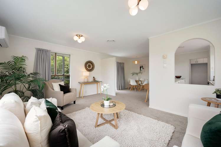 62 Antrim Crescent Wainuiomata_2