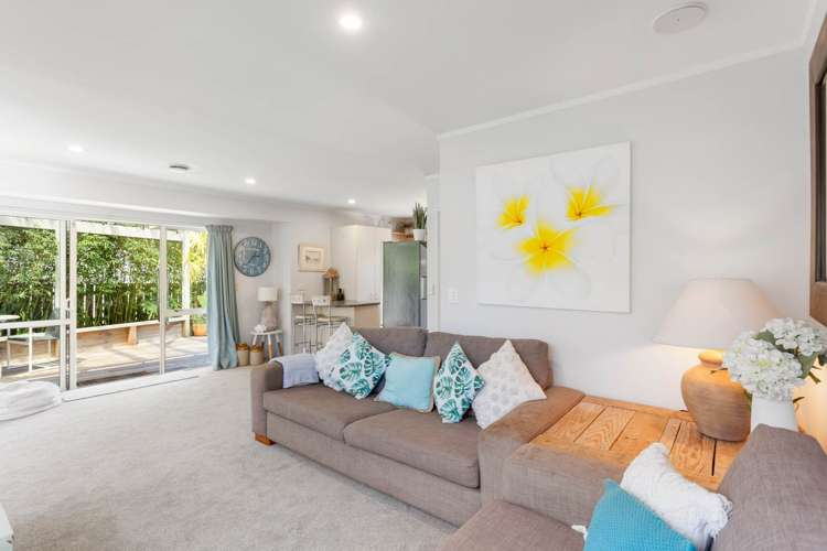 2/16 Knott Road Stanmore Bay_10