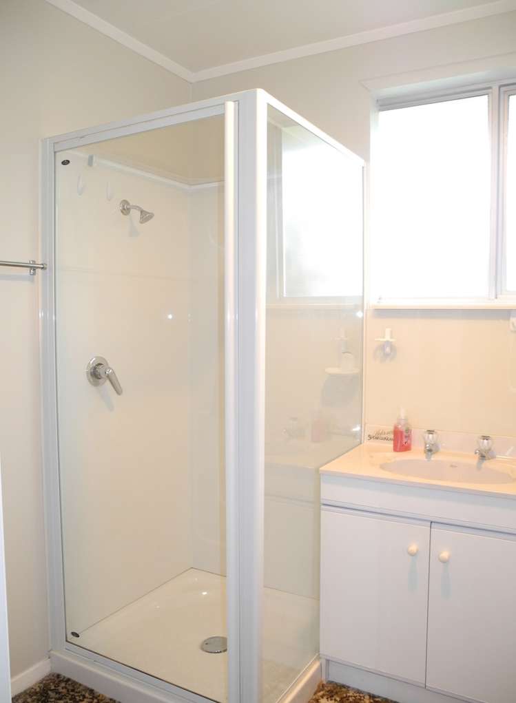 2/35 Dee Street Seaview_8