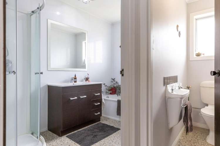 11 Te Hatepe Avenue Central_16