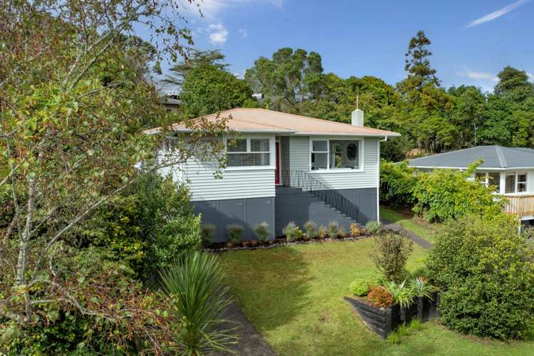 10 Ragley Street Titirangi_16