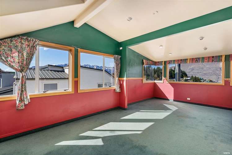 15 Dart Place Fernhill/Sunshine Bay_17