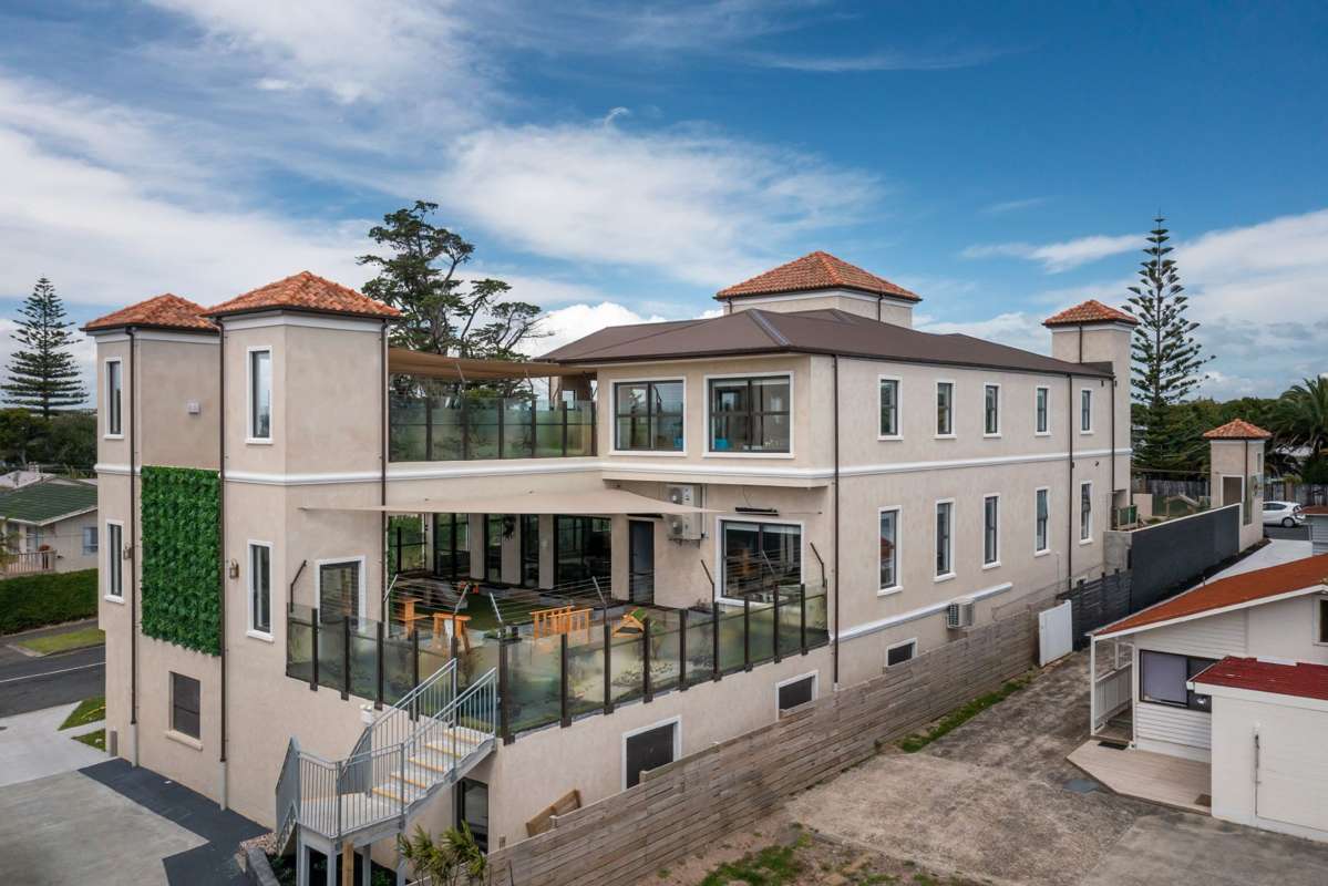 3145 Great North Road_2