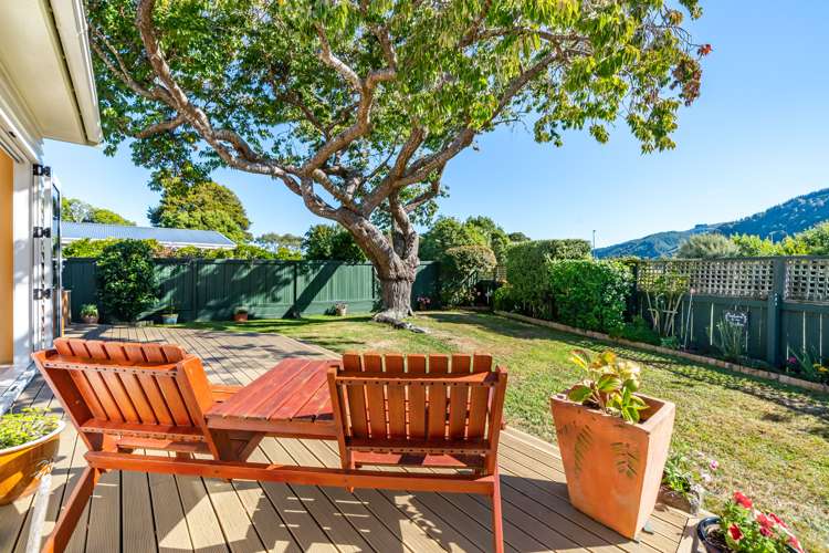 7 Moehau Grove Trentham_21