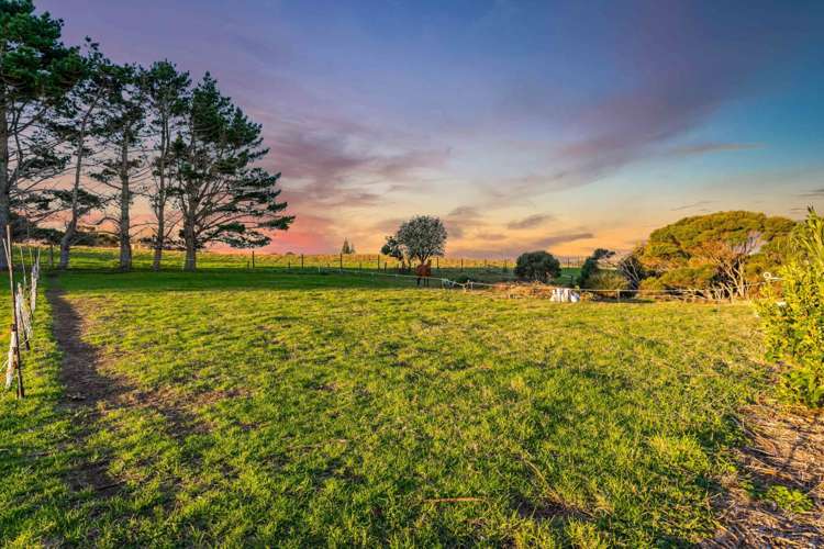 296a Oaia Road Muriwai_20