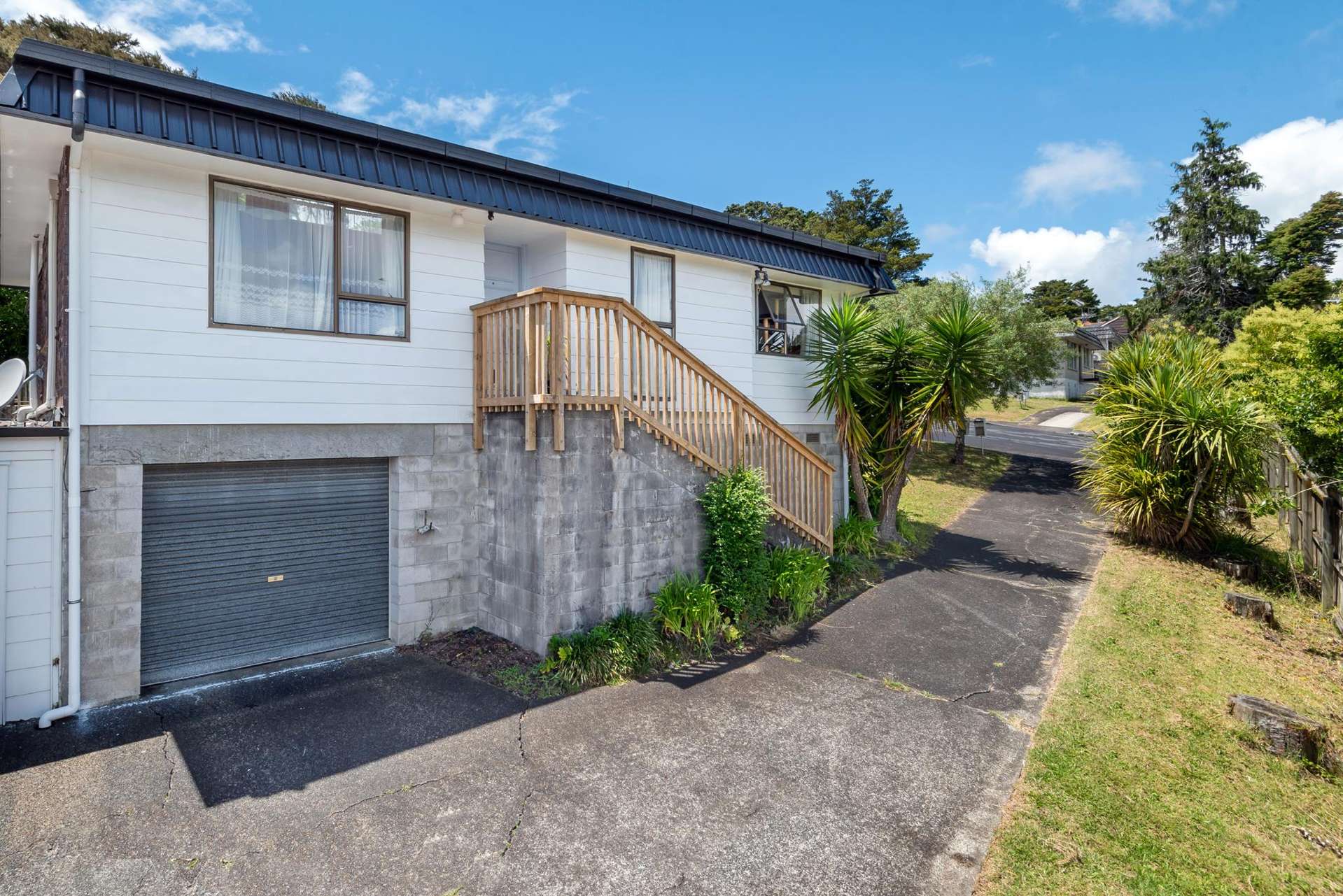 1/4 Tusac Place Totara Vale_0