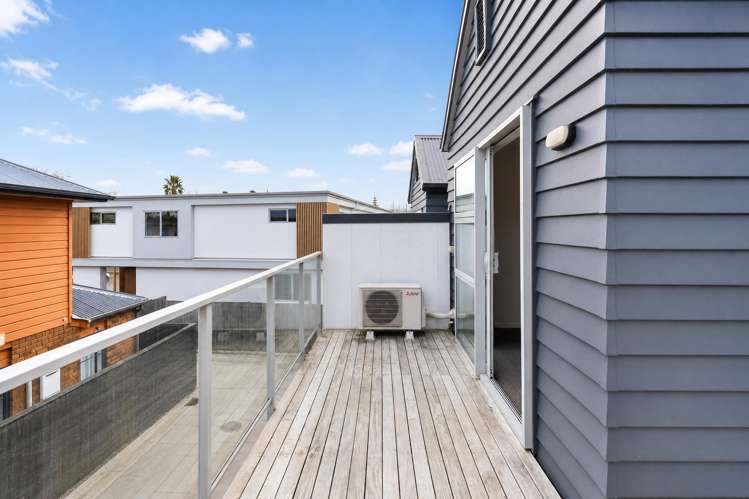2/5 Teddy Street Whitiora_16