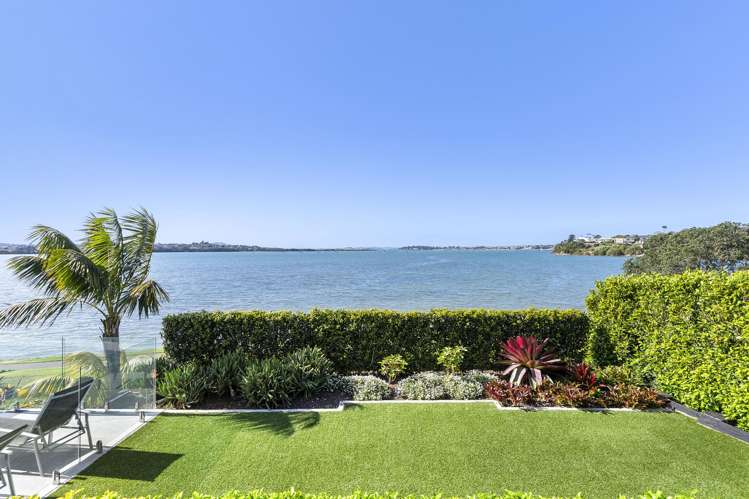 76 Bramley Drive Farm Cove_46