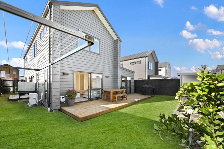 31 Halley Drive 1053_1