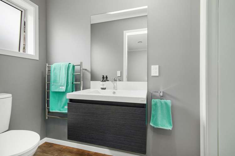 3 Takapo Grove Kelson_10