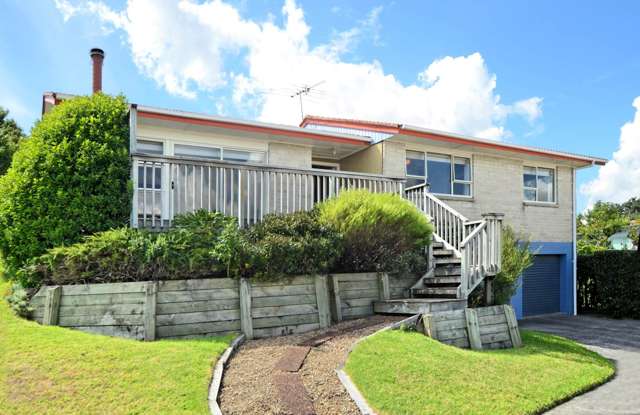 6 Gwenand Place Botany Downs_2